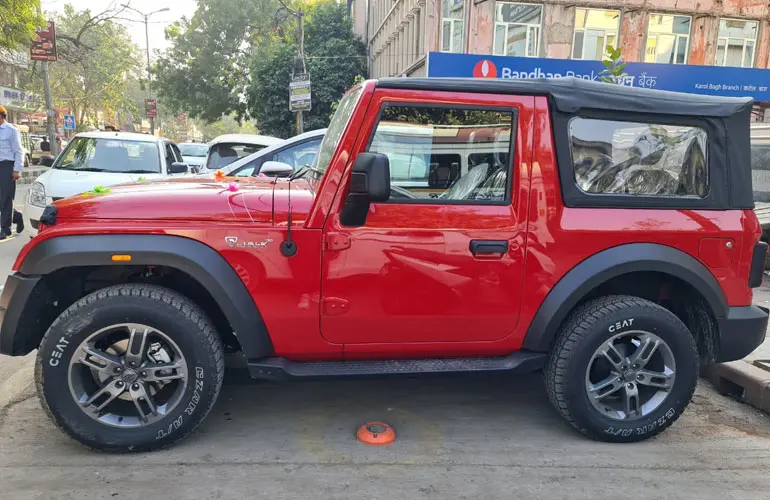 Mahindra Thar Convertible Top 4WD AT Ptl